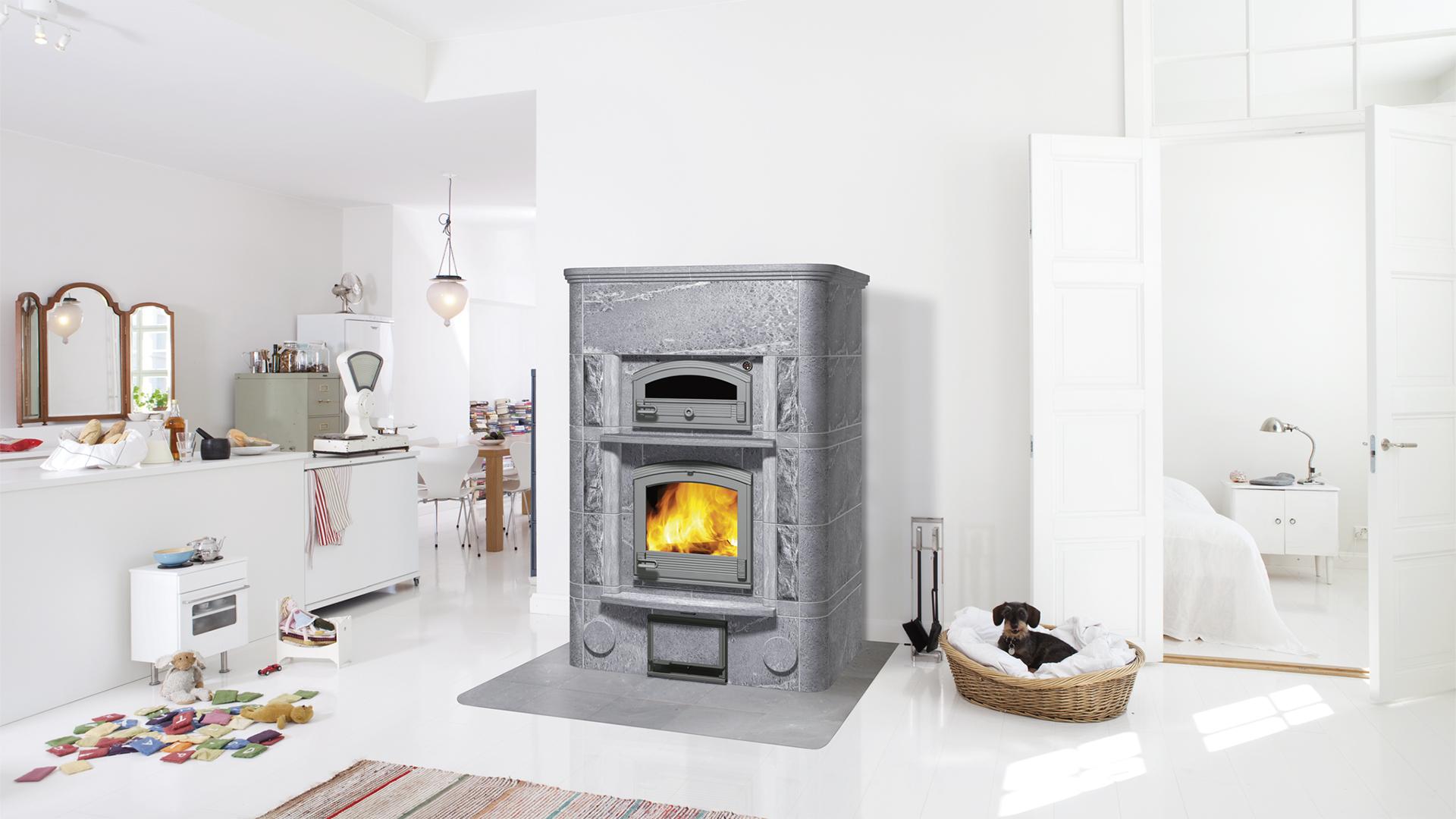 Tulikivi TLU2450/1 – Wohnraumansicht Tulikivi TLU2450/1 im Wohnraum